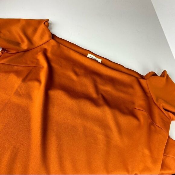 Monteau - Trendy Plus Size Scalloped Off-The-Shoulder Dress - Picture 5 of 9